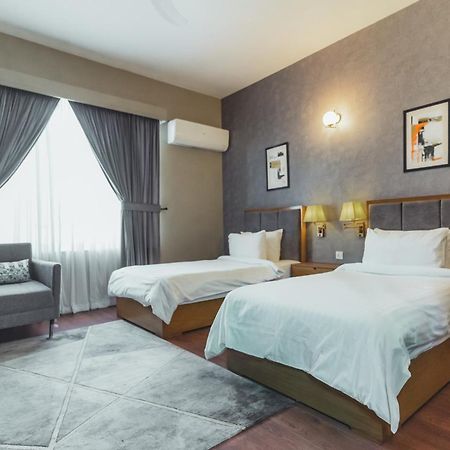 Hillside Residence E-7 By Paramount Hospitality イスラマバード エクステリア 写真