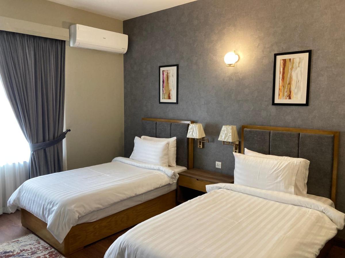 Hillside Residence E-7 By Paramount Hospitality イスラマバード エクステリア 写真