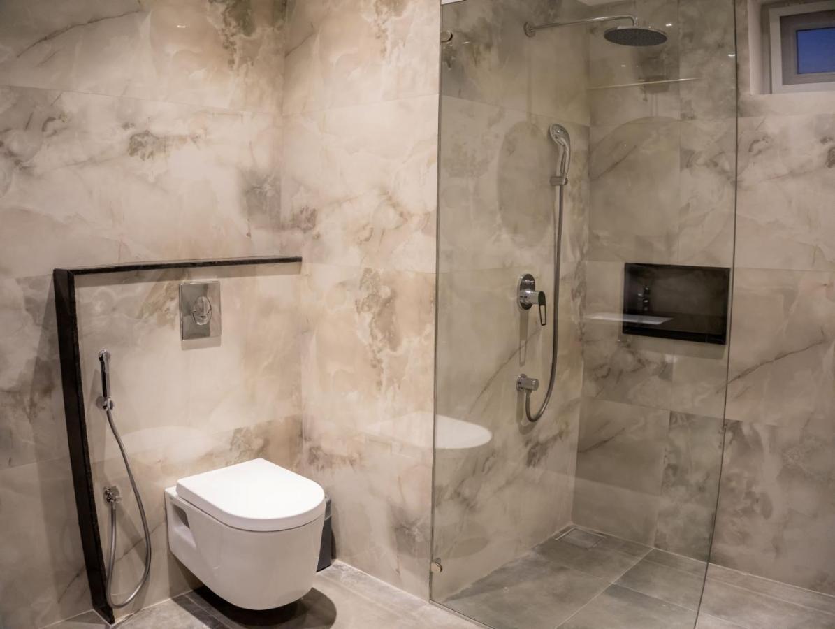 Hillside Residence E-7 By Paramount Hospitality イスラマバード エクステリア 写真